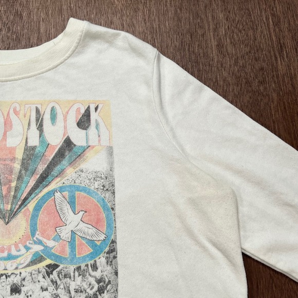 Woodstock Summer of Love 1969 Graphic Sweatshirt Cream Off-White Pullover - Picture 4 of 13